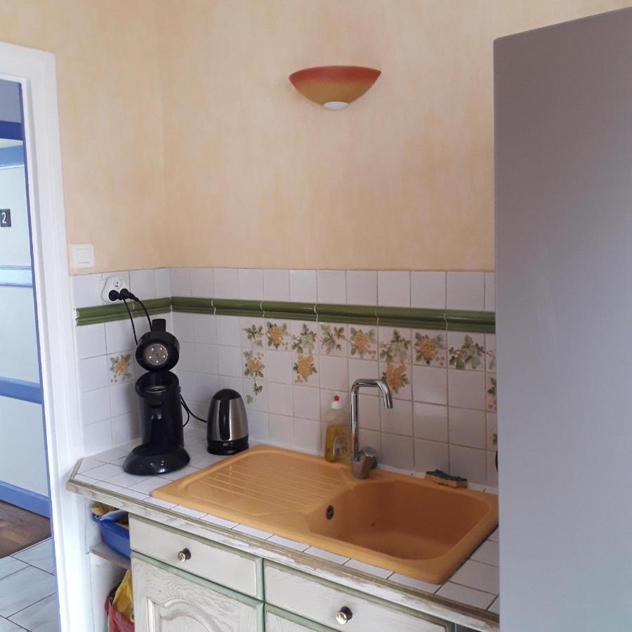 Chambre Meublee Au Coeur De Ville - Chez L'Habitant Le Creusot Zewnętrze zdjęcie